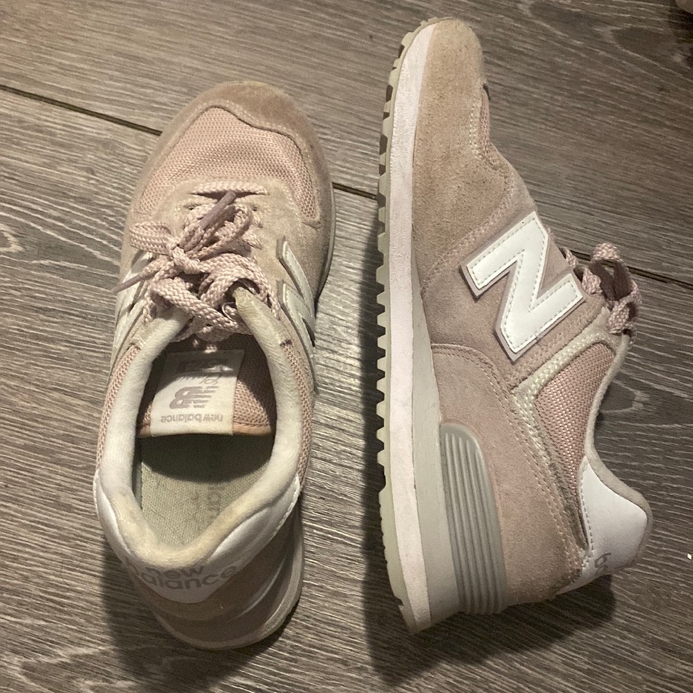 Super cute woman’s new balances